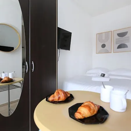 Moderne Hopital Cochin - 13 - 2p *